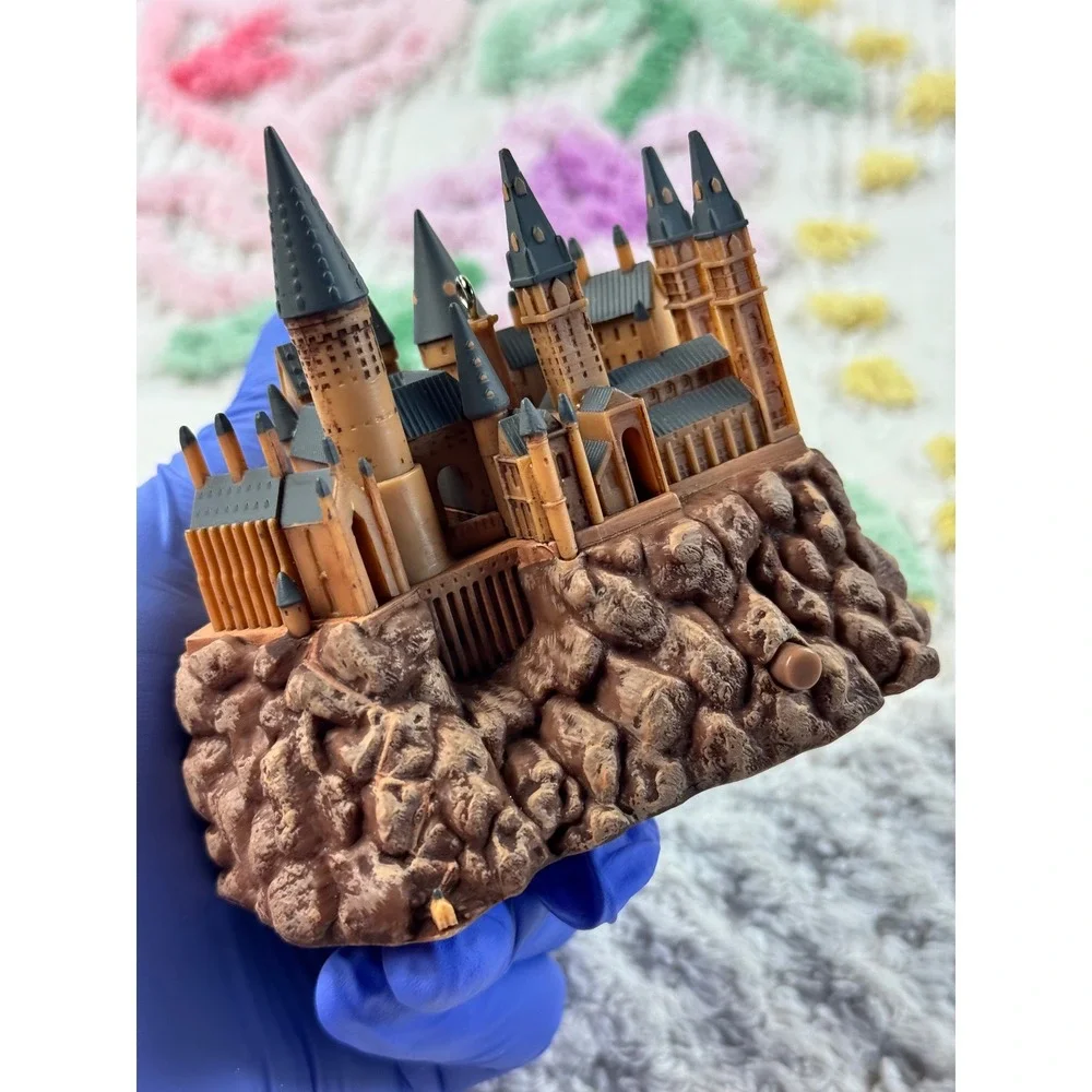 Hallmark Keepsake 2013 Harry Potter Hogwarts Castle Magic Sound Ornament QXI2102